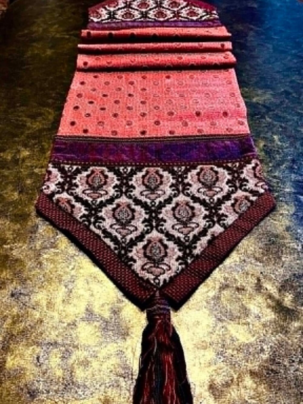 NWT EASTERN ACCENTS Lux Designer 72" Table Runner Damask Tassels Wine\Chocolate